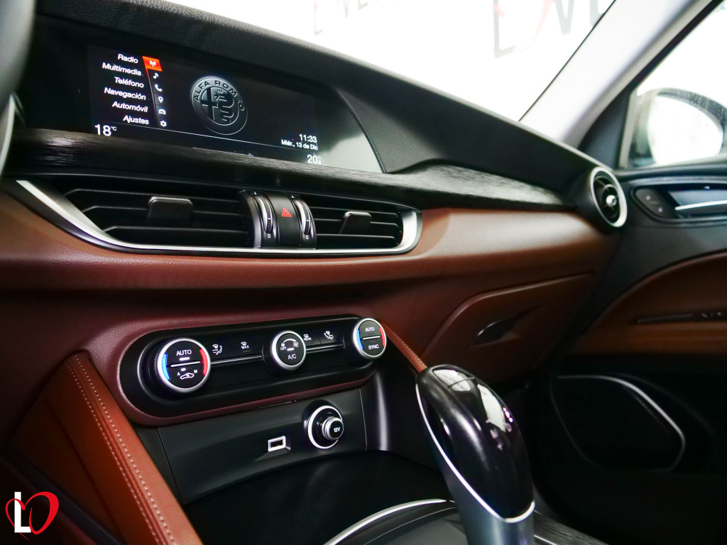 ALFA ROMEO STELVIO 2.2 D AUTOM. Q4 EXECUTIVE 210 de segunda mano
