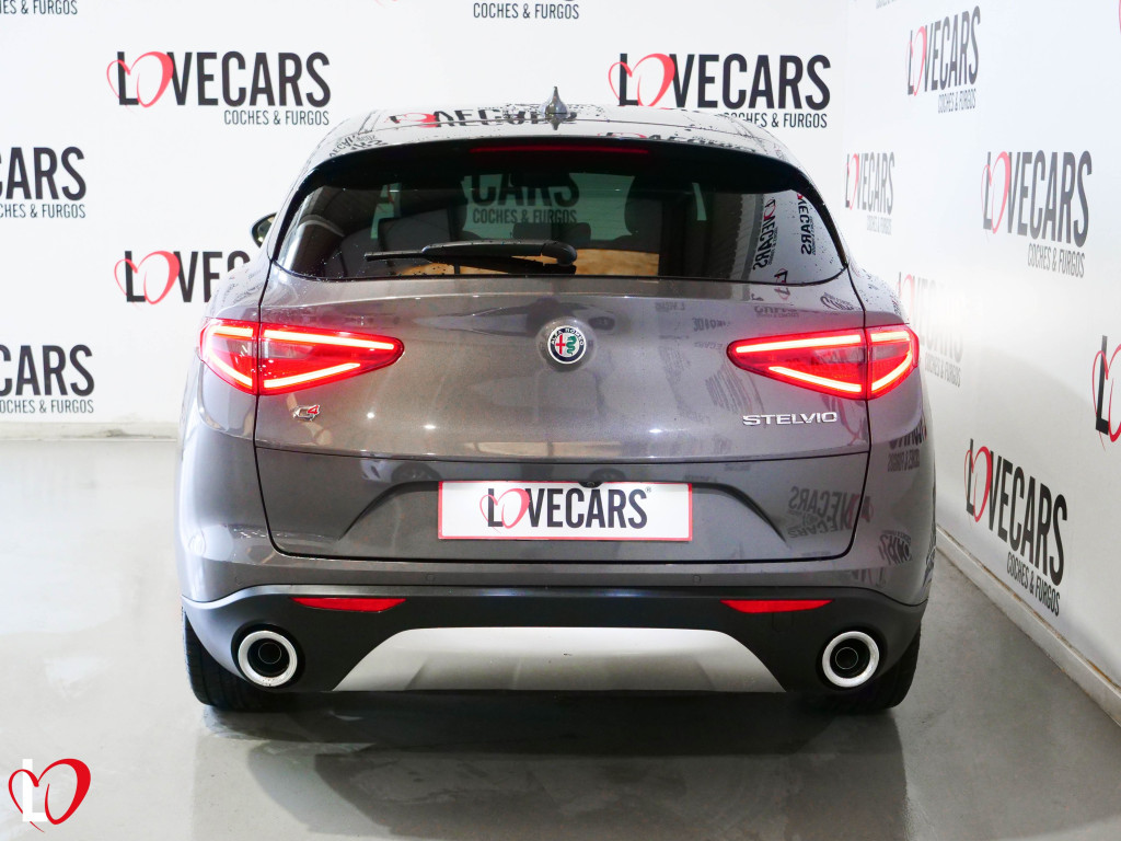 ALFA ROMEO STELVIO 2.2 D AUTOM. Q4 EXECUTIVE 210 de segunda mano