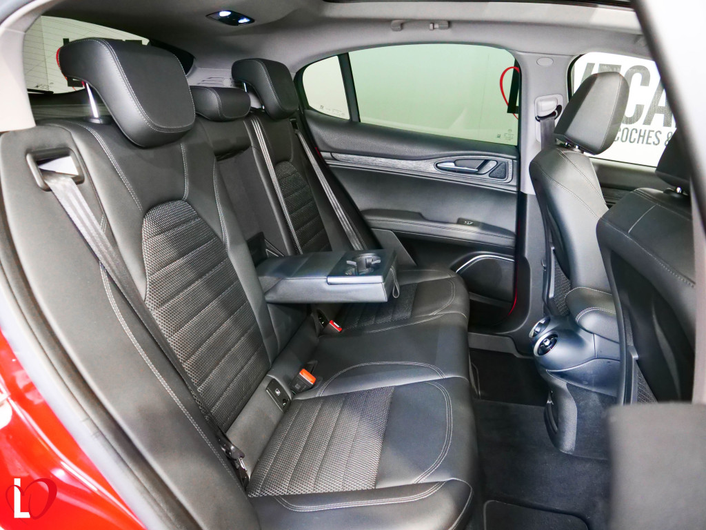 ALFA ROMEO STELVIO 2.2 D AUTOM. Q4 EXECUTIVE 210 de segunda mano