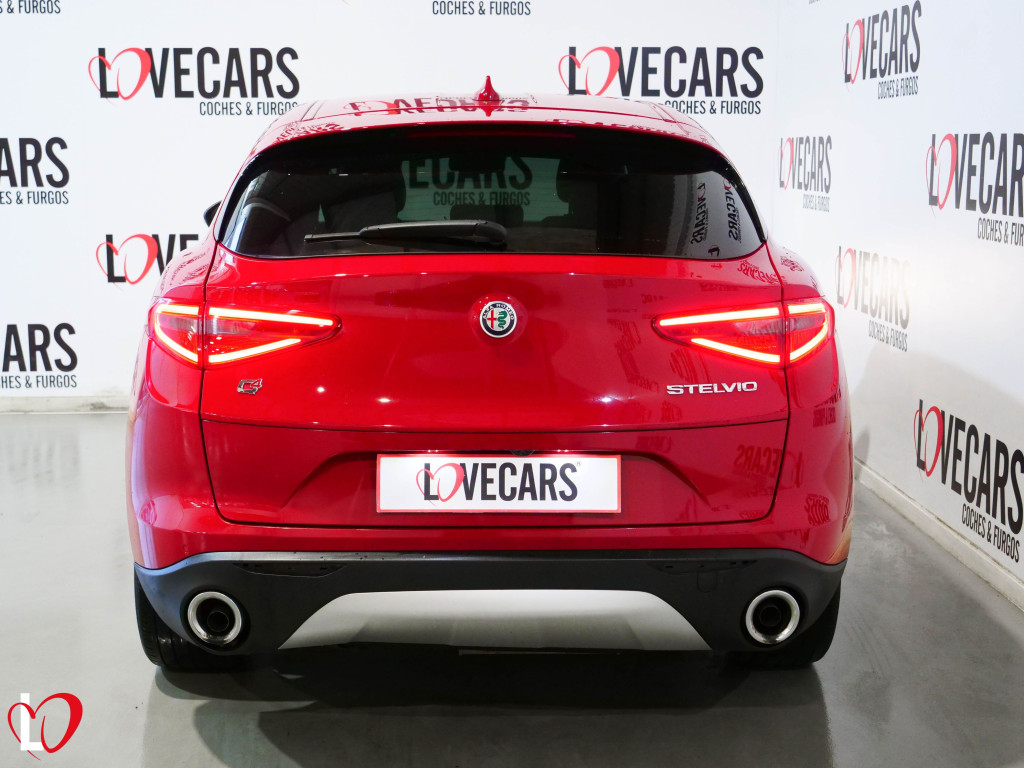 ALFA ROMEO STELVIO 2.2 D AUTOM. Q4 EXECUTIVE 210 de segunda mano