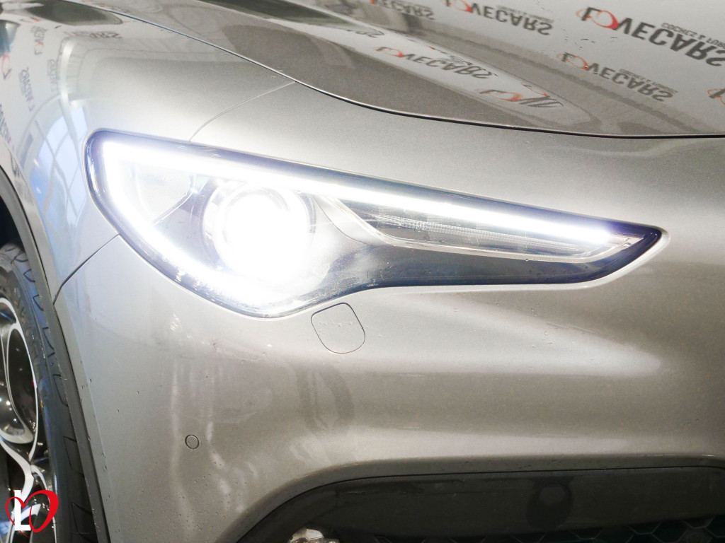 ALFA ROMEO STELVIO 2.2 D AUTOM. Q4 EXECUTIVE TECHO 210 de segunda mano