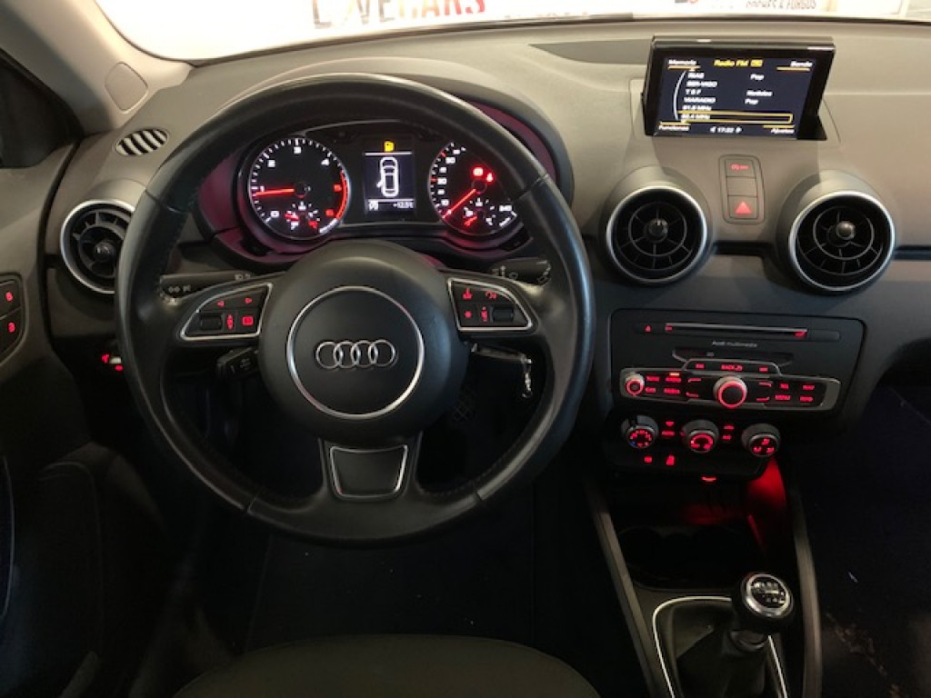 AUDI A1 1.4 TDI SPORTBACK ATTRACTED  de segunda mano