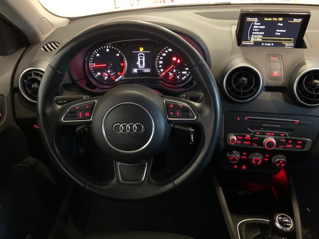 AUDI A1 1.4 TDI SPORTBACK ATTRACTED  de segunda mano