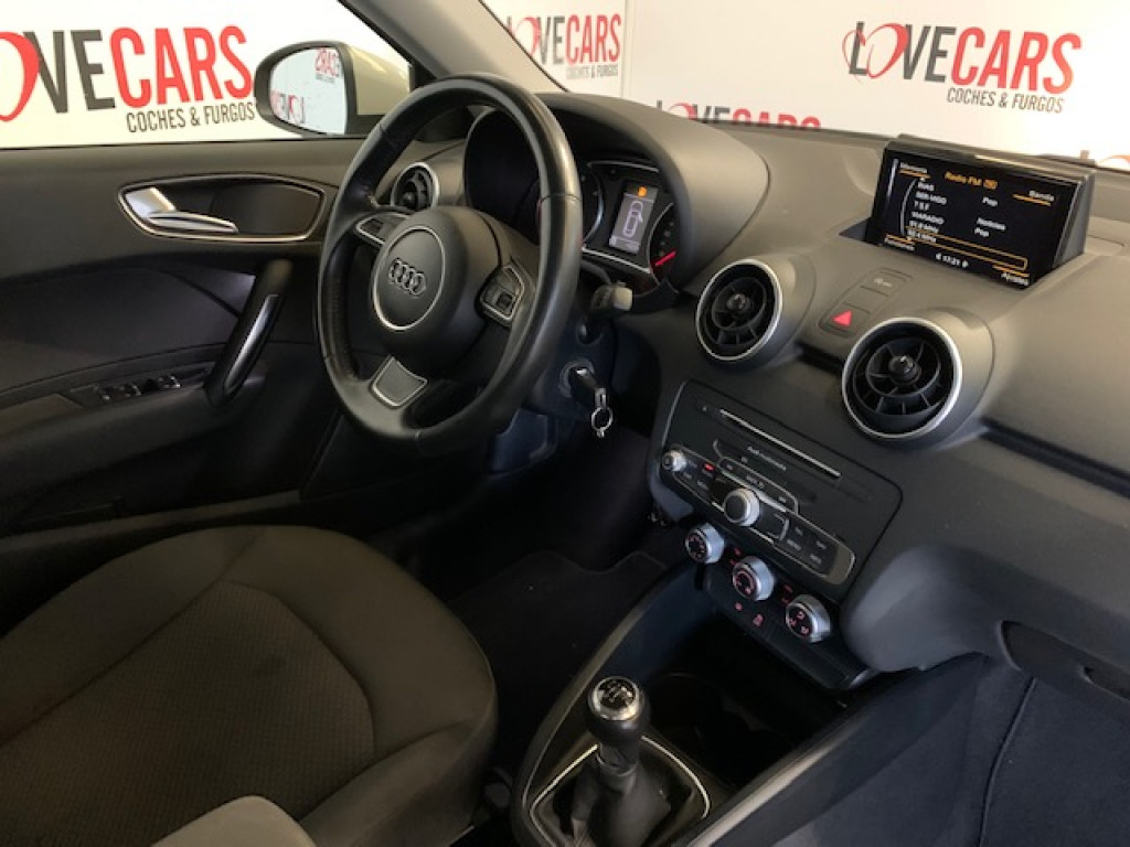 AUDI A1 1.4 TDI SPORTBACK ATTRACTED  de segunda mano