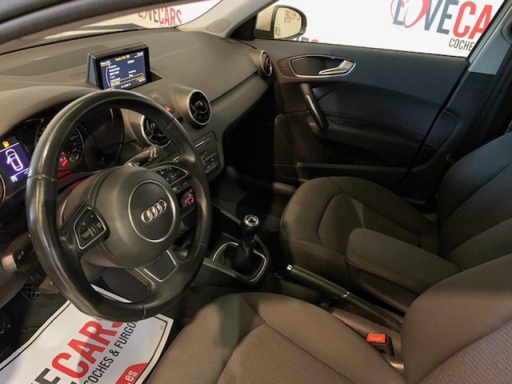 AUDI A1 1.4 TDI SPORTBACK ATTRACTED  de segunda mano