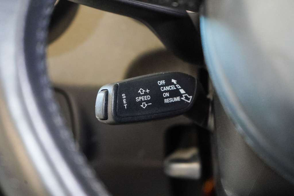 AUDI A1 1.6 TDI AMBITION TECHO 105 de segunda mano