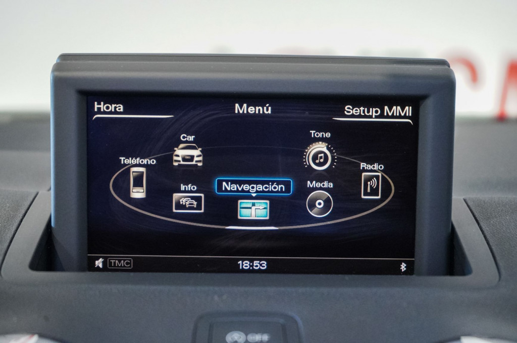 AUDI A1 1.6 TDI AMBITION TECHO 105 de segunda mano