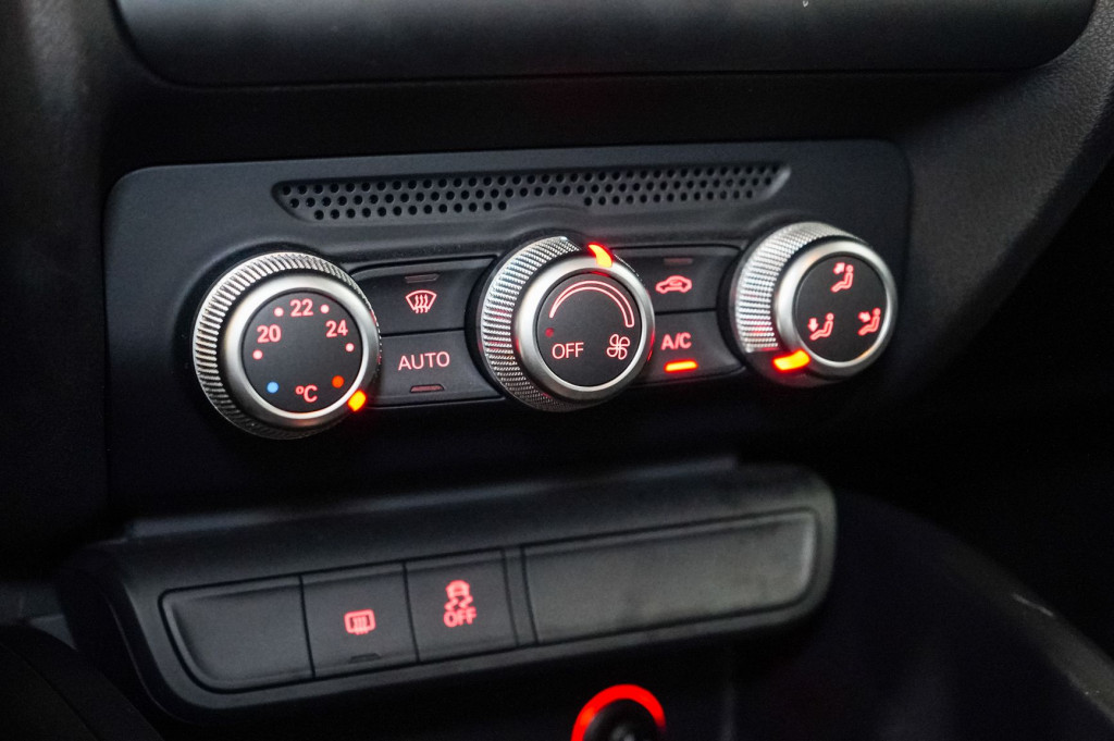 AUDI A1 SPORTBACK 1.4 TDI S TRONIC BUSINESS LINE 90 de segunda mano