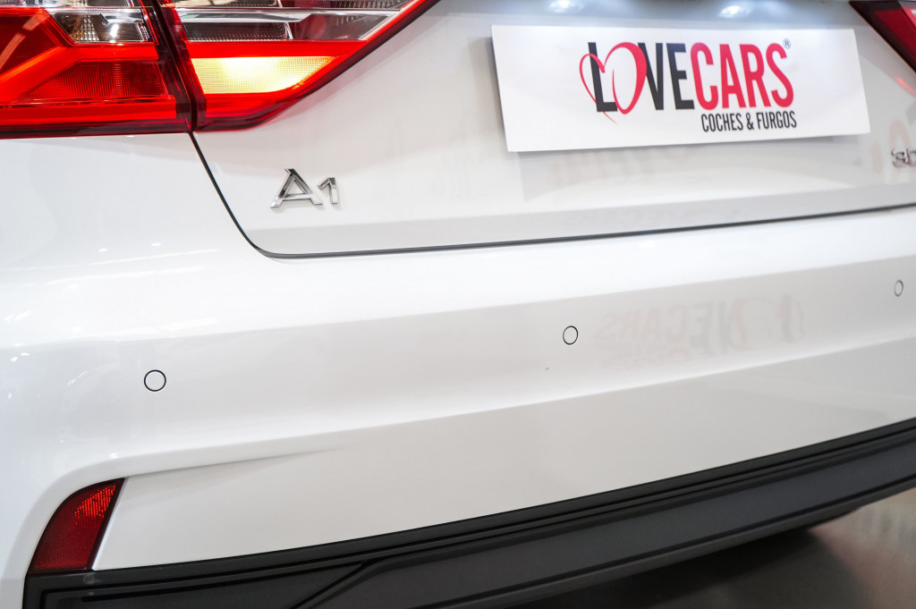 AUDI A1 SPORTBACK 30 TFSI 1.0 BASIC 6 VEL 115 de segunda mano