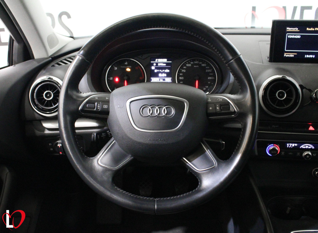 AUDI A3 1.6 TDI ADRENALIN SLINE TECHO 110 de segunda mano