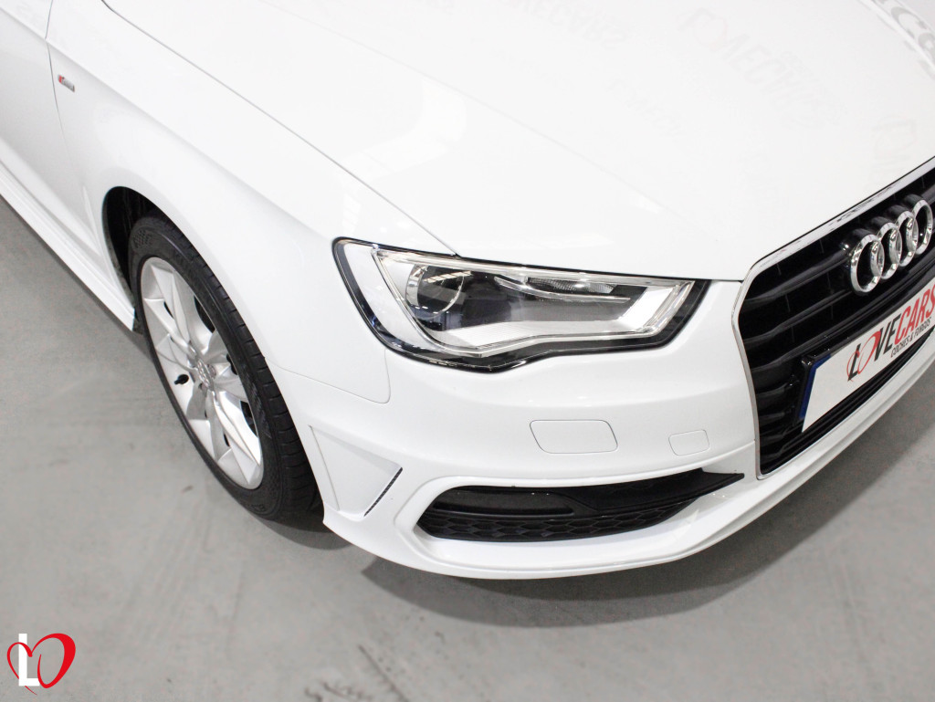 AUDI A3 1.6 TDI ADRENALIN SLINE TECHO 110 de segunda mano