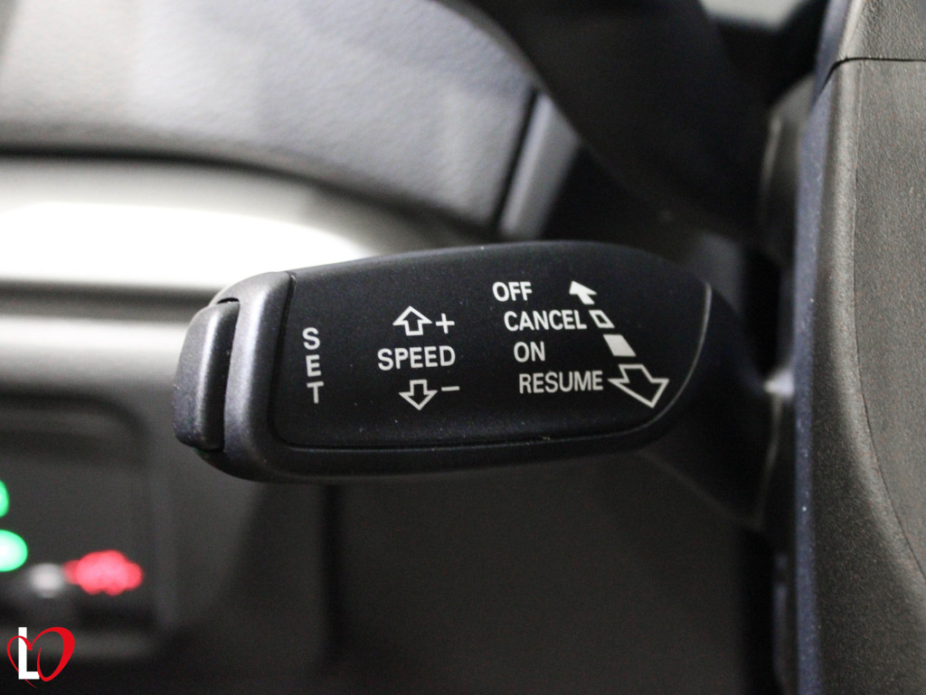 AUDI A3 1.6 TDI ADRENALIN SLINE TECHO 110 de segunda mano