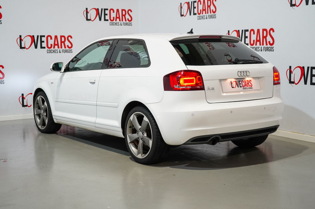 AUDI A3 2.0 TDI S-LINE AUTOM. 140 de segunda mano