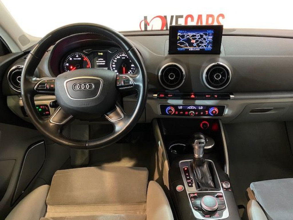 AUDI A3 SEDAN 2.0 TDI S-TRONIC AMBIENTE 150CV de segunda mano
