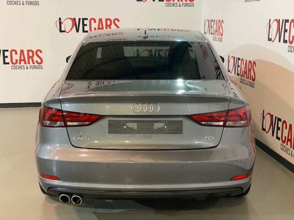 AUDI A3 SEDAN 2.0 TDI S-TRONIC AMBIENTE 150CV de segunda mano