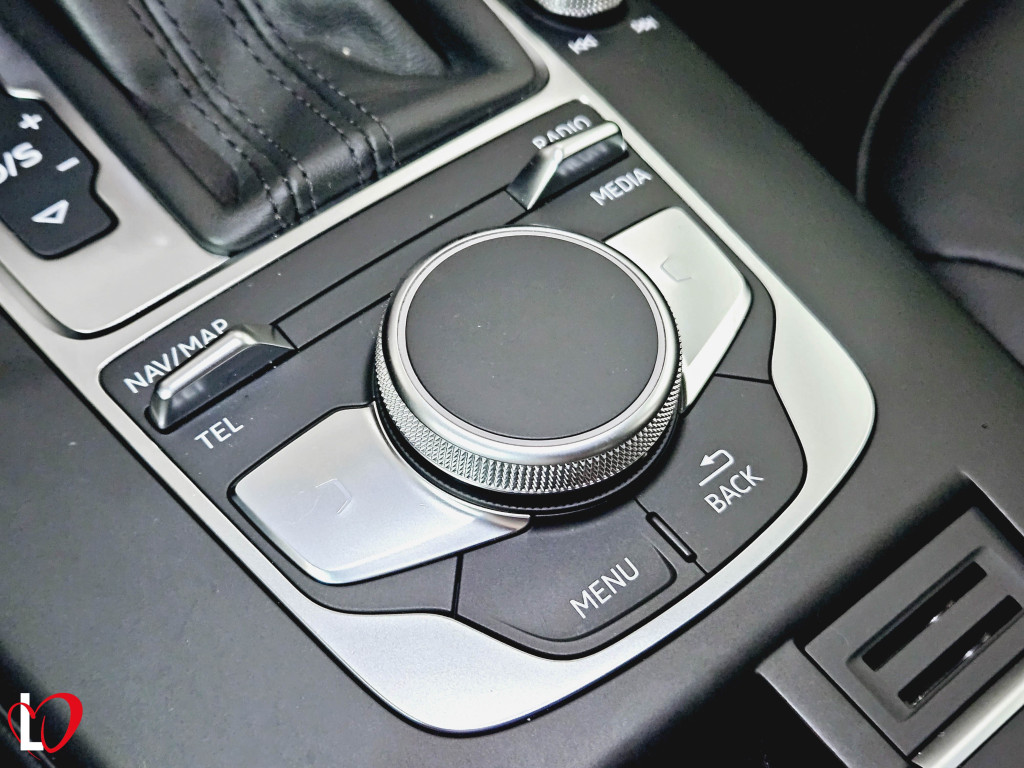 AUDI A3 SEDAN 35 TDI S TRONIC DESIGN 150 de segunda mano