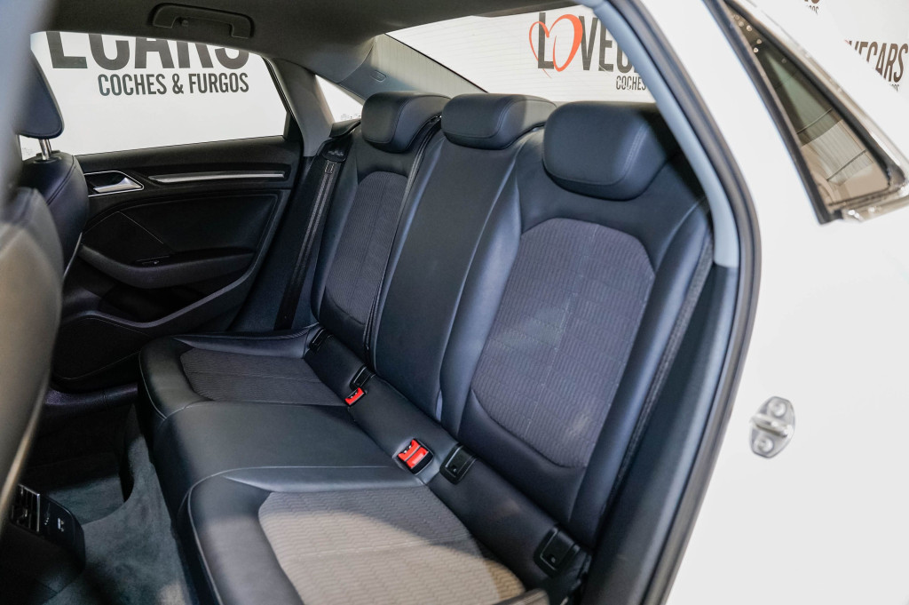 AUDI A3 SEDAN DESIGN 30 TDI 116 de segunda mano