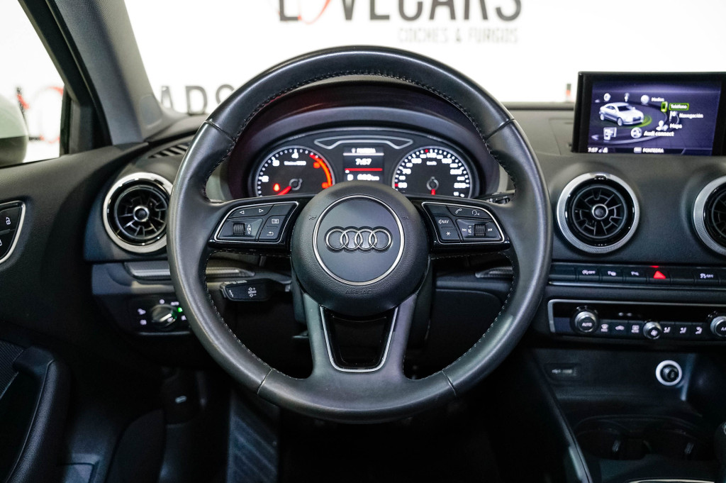 AUDI A3 SEDAN DESIGN 30 TDI 116 de segunda mano