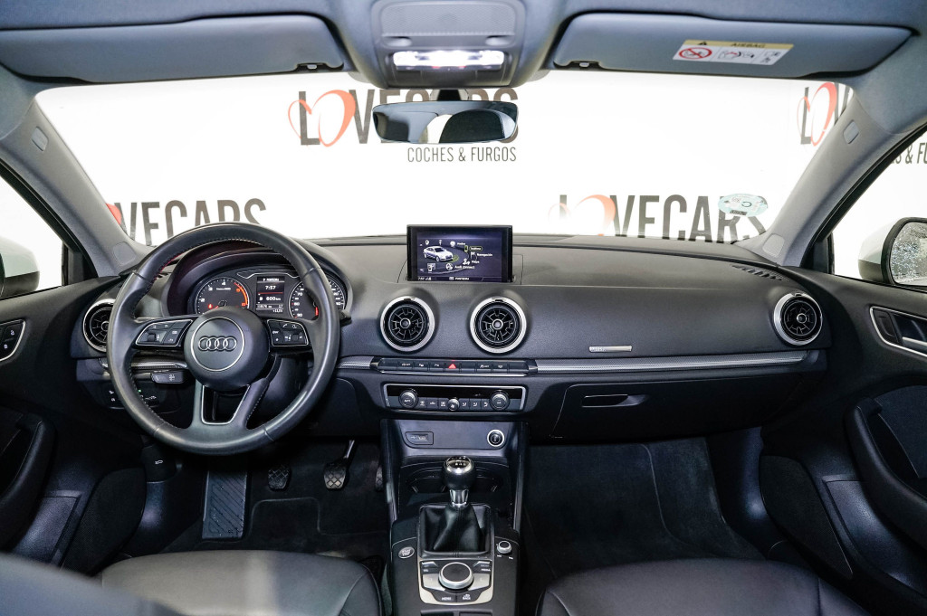 AUDI A3 SEDAN DESIGN 30 TDI 116 de segunda mano