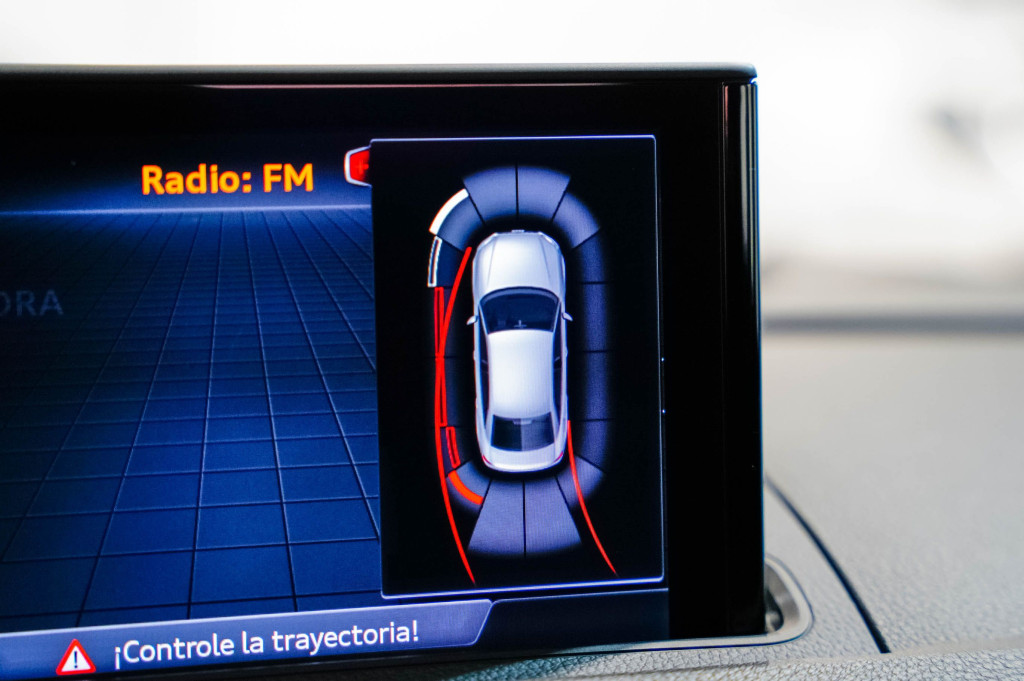 AUDI A3 SEDAN DESIGN 30 TDI 116 de segunda mano