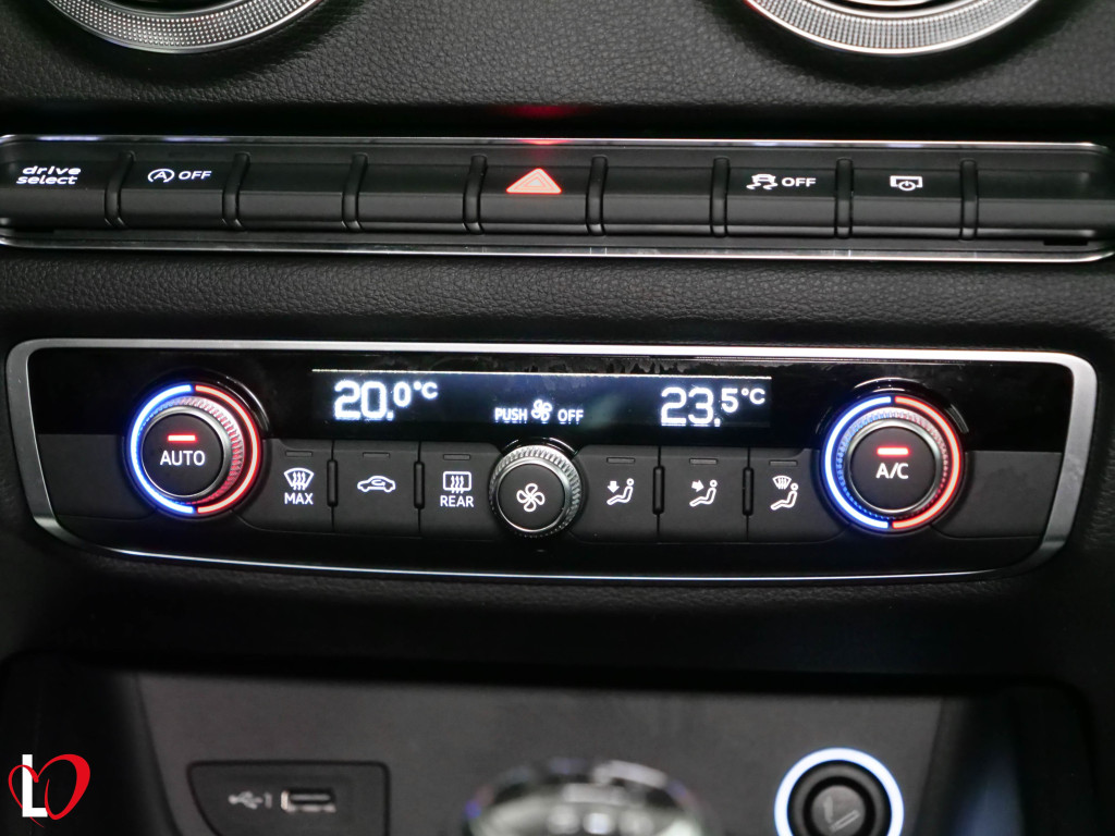AUDI A3 SPORTBACK 30 TFSI S LINE TECHO 115 de segunda mano