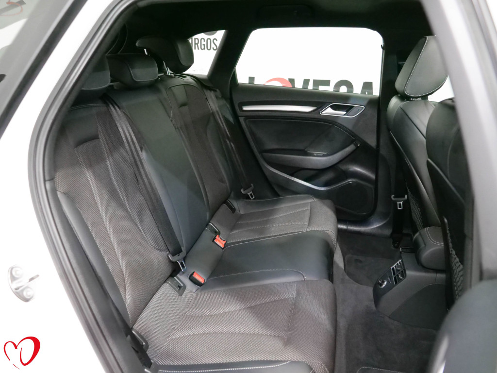 AUDI A3 SPORTBACK 30 TFSI S LINE TECHO 115 de segunda mano