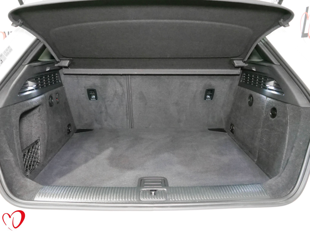 AUDI A3 SPORTBACK 30 TFSI S LINE TECHO 115 de segunda mano
