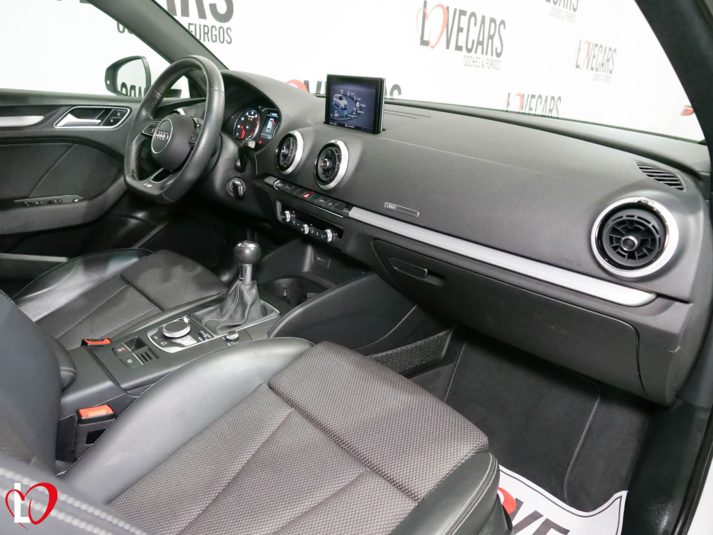 AUDI A3 SPORTBACK 30 TFSI S LINE TECHO 115 de segunda mano