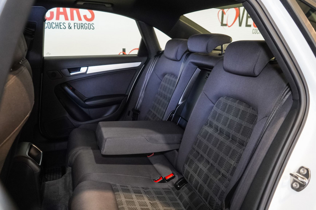 AUDI A4 2.0 TDI 120 TECHO de segunda mano