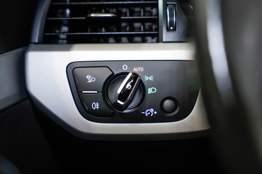 AUDI A4 2.0 TDI ADVANCED EDITION 150 de segunda mano