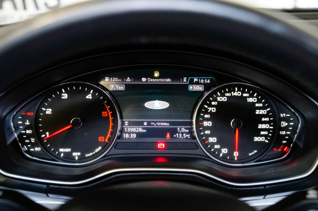 AUDI A4 2.0 TDI ADVANCED EDITION 150 de segunda mano