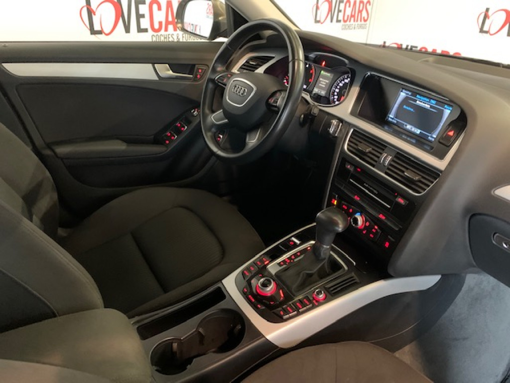 AUDI A4 2.0 TDI AVANT ATTRACTION MULTITRONIC 150CV de segunda mano