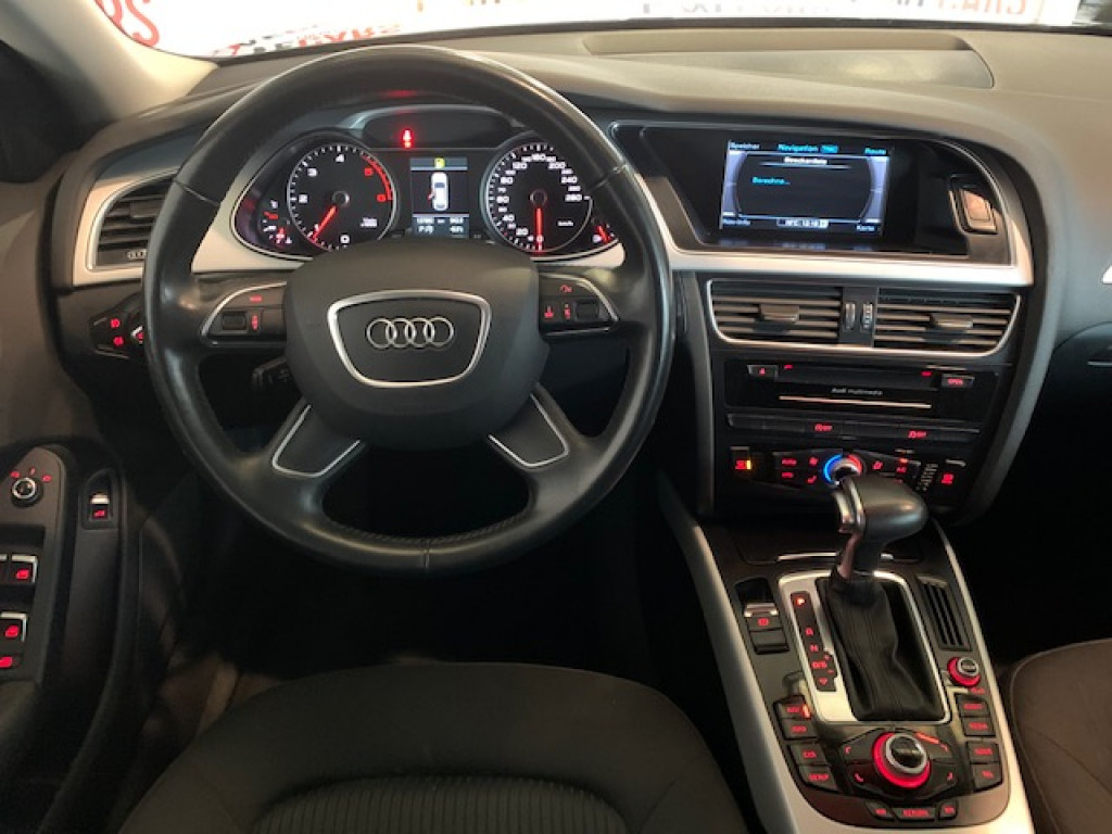 AUDI A4 2.0 TDI AVANT ATTRACTION MULTITRONIC 150CV de segunda mano