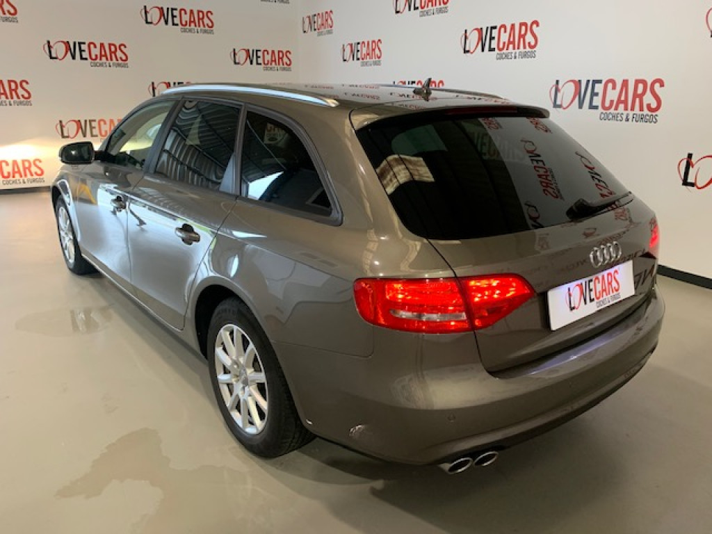 AUDI A4 2.0 TDI AVANT ATTRACTION MULTITRONIC 150CV de segunda mano