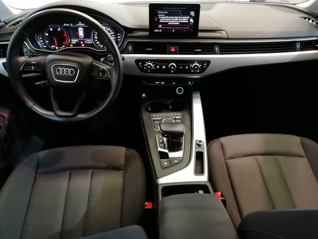 AUDI A4 2.0 TDI AVANT S TRONIC 120CV de segunda mano