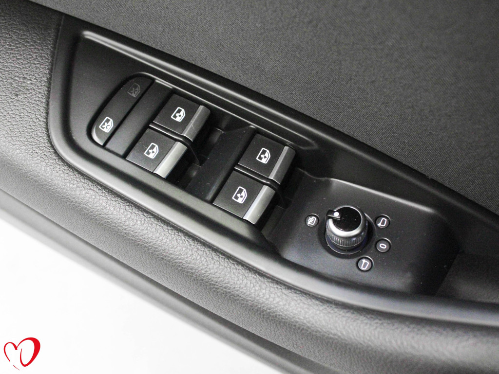 AUDI A4 30 TDI S TRONIC ADVANCED 136 de segunda mano