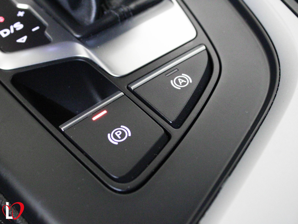 AUDI A4 30 TDI S TRONIC ADVANCED 136 de segunda mano