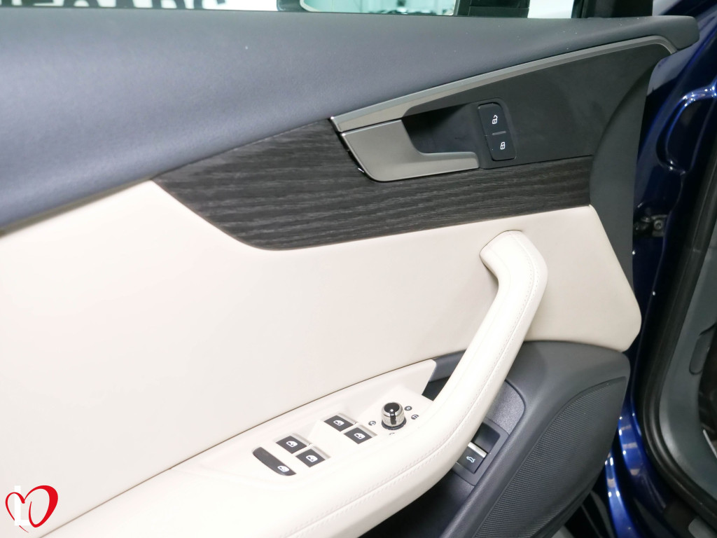 AUDI A4 35 TDI S TRONIC  TECHO 150 de segunda mano