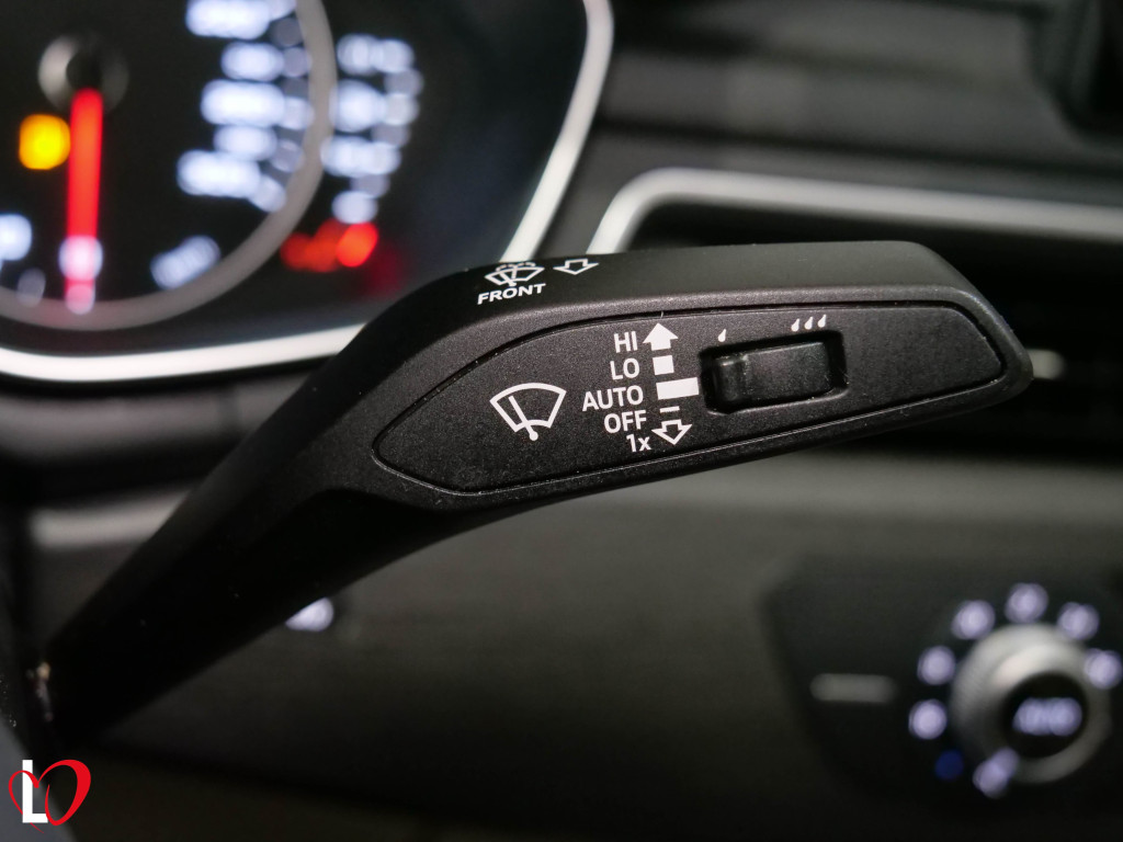 AUDI A4 35 TDI S TRONIC  TECHO 150 de segunda mano