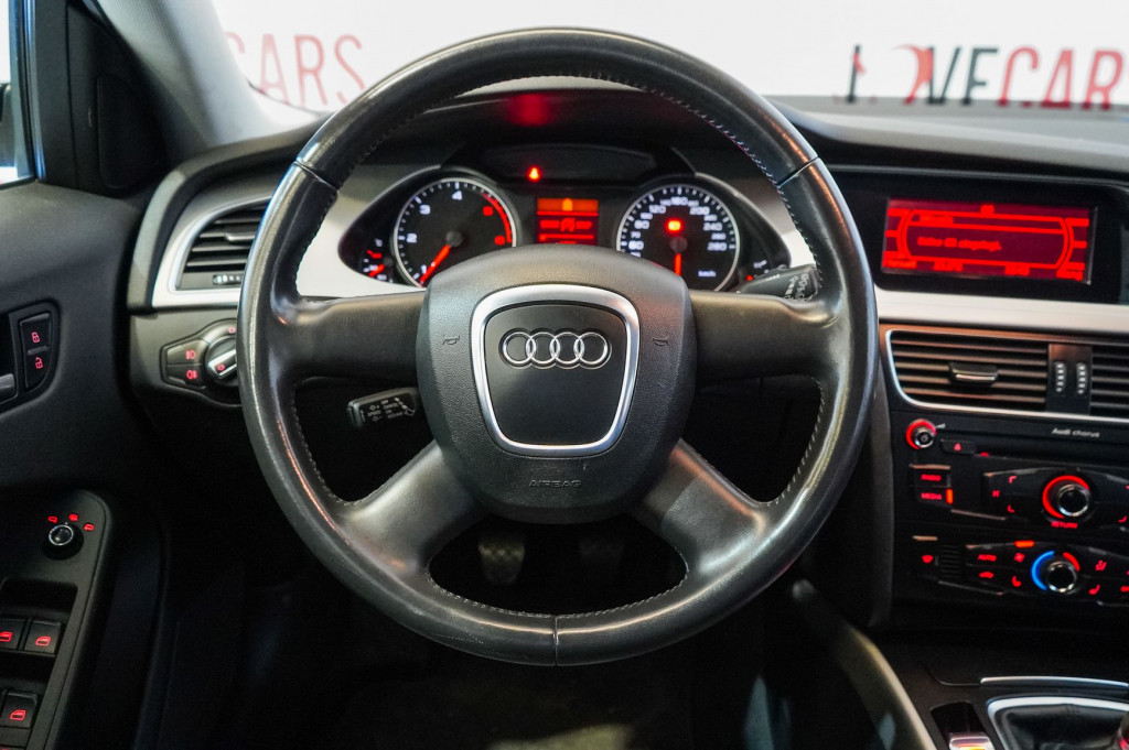 AUDI A4 AVANT 2.0 TDI AVANT 143 de segunda mano