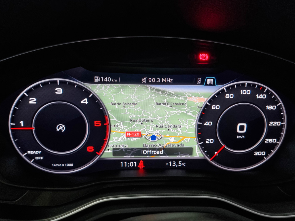 AUDI A4 AVANT 2.0 TDI BLACK LINE EDITION 150 de segunda mano