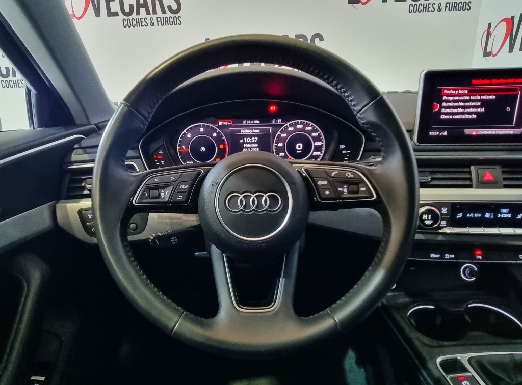 AUDI A4 AVANT 2.0 TDI BLACK LINE EDITION 150 de segunda mano