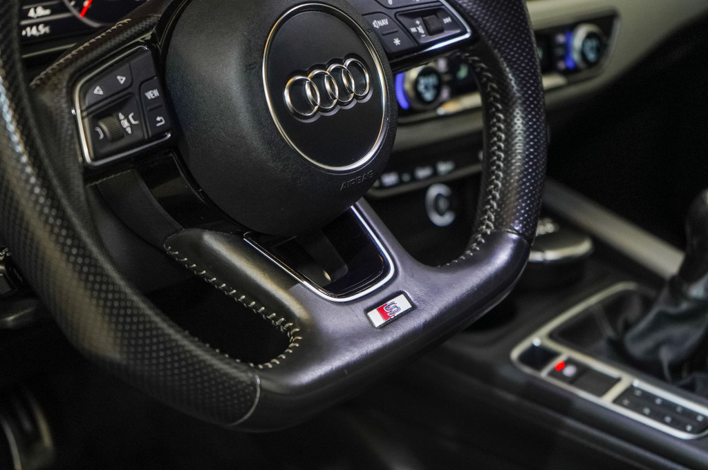 AUDI A4 AVANT 2.0 TDI S-LINE AVANT 150 de segunda mano