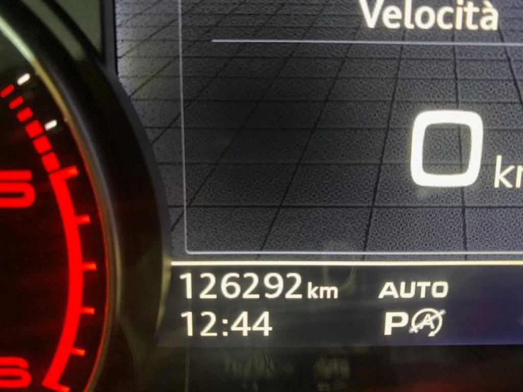 AUDI A4 AVANT 2.0 TDI S-TRONIC 150CV de segunda mano