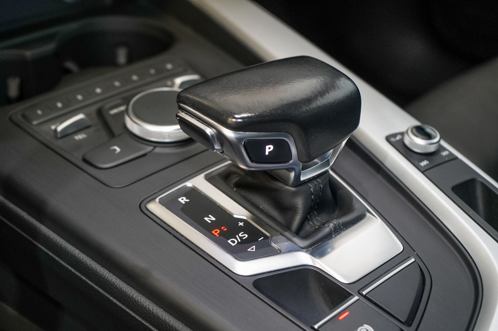 AUDI A4 AVANT 2.0 TDI  S-TRONIC ADVANCED EDITION 150 de segunda mano