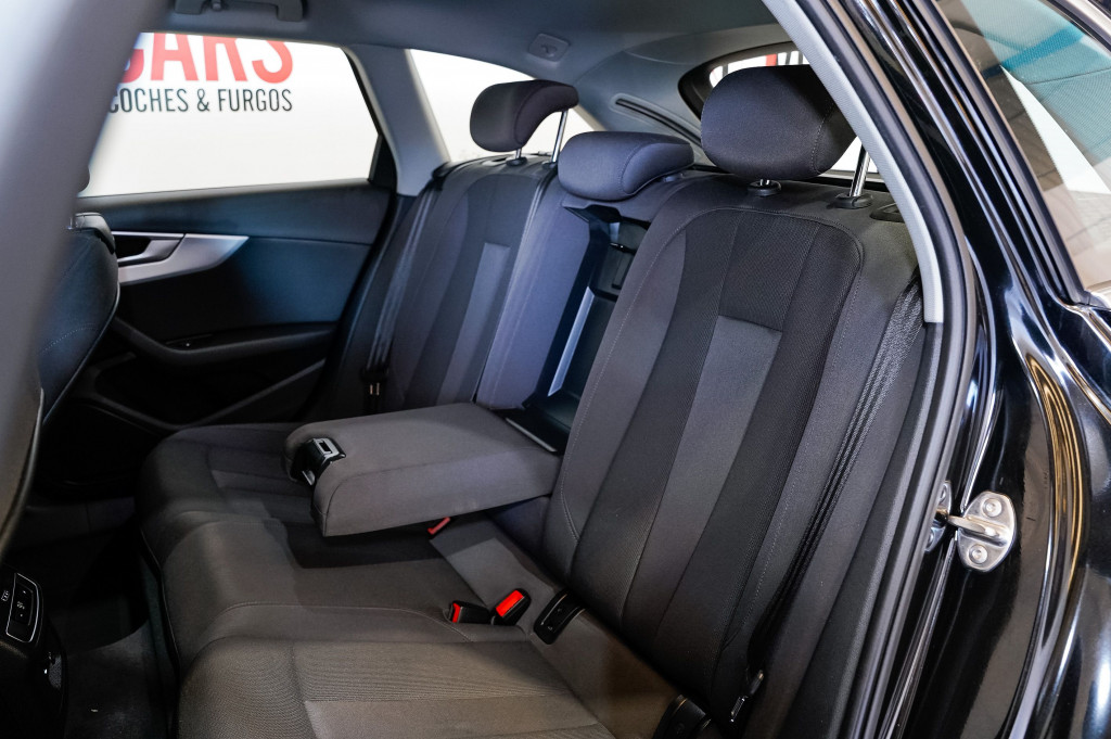 AUDI A4 AVANT 2.0 TDI S TRONIC S LINE 150 de segunda mano