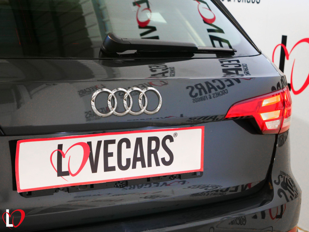 AUDI A4 AVANT 2.0 TDI S TRONIC SPORT TECHO 150 de segunda mano