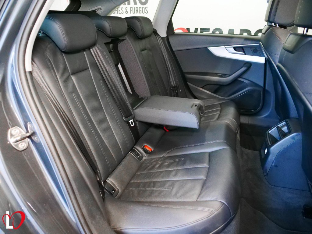 AUDI A4 AVANT 2.0 TDI S TRONIC SPORT TECHO 150 de segunda mano