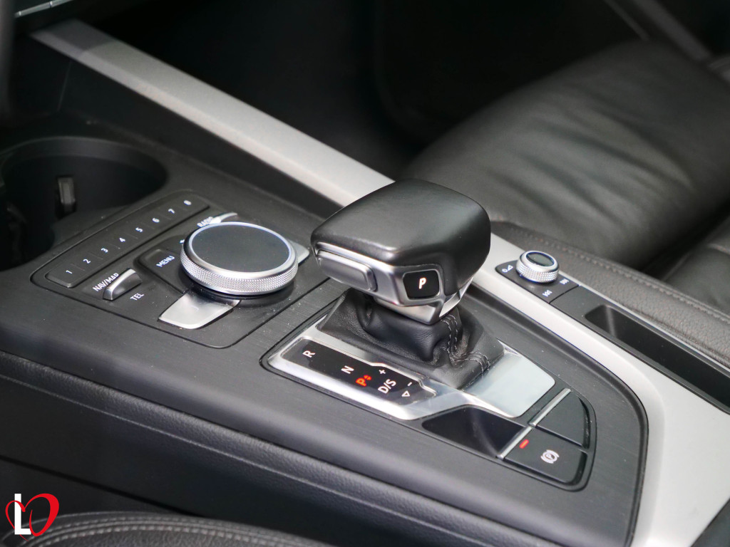 AUDI A4 AVANT 2.0 TDI S TRONIC SPORT TECHO 150 de segunda mano