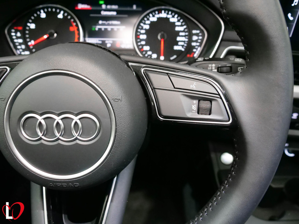 AUDI A4 AVANT 30 TDI S TRONIC ADVANCED 136 de segunda mano